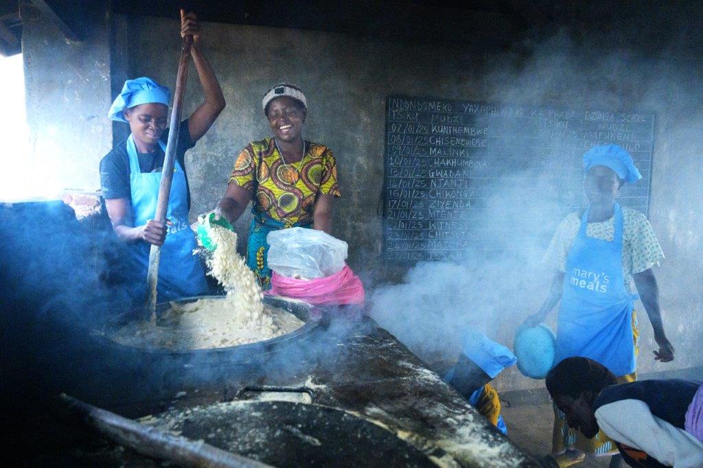 Deti v programe školského stravovania Mary’s Meals